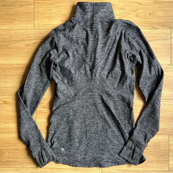 Lululemon heathered black pace pusher 1/2 zip pullover Size 4 - Picture 7 of 8